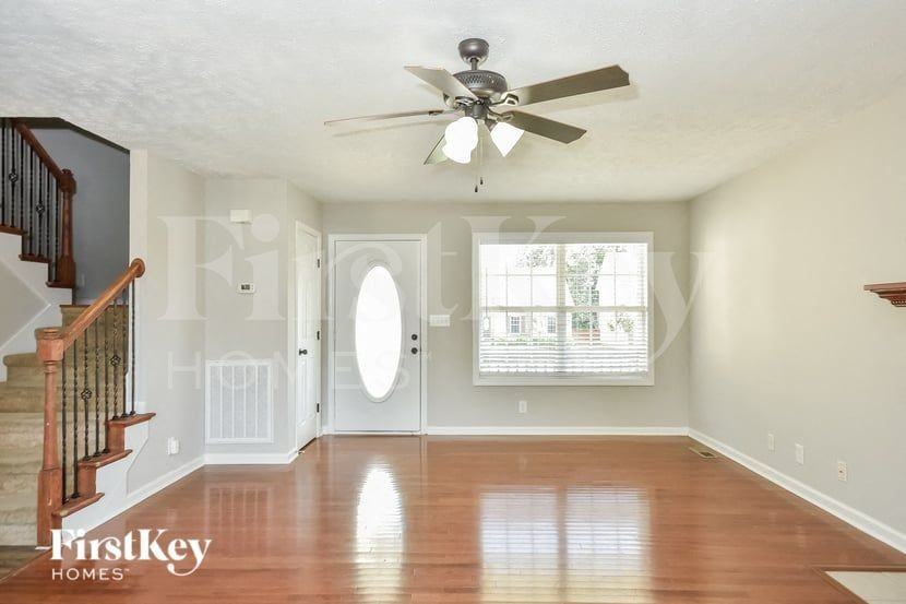 3316 Melissa Ln - Photo 4 of 15