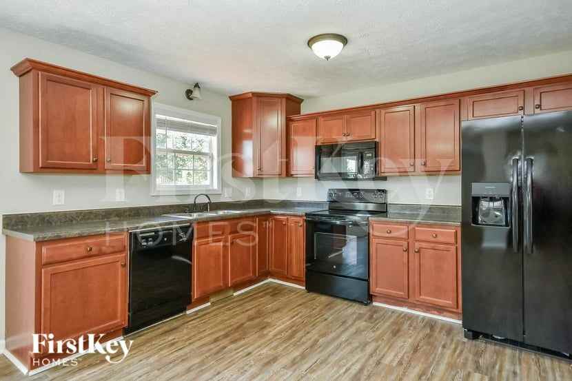3316 Melissa Ln - Photo 5 of 15