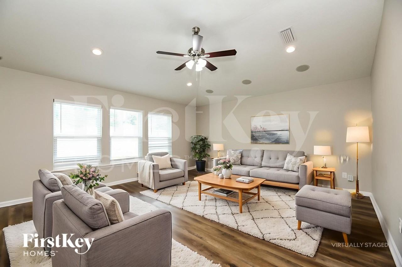 59 Myrtle Bank Ct - Photo 4 of 19