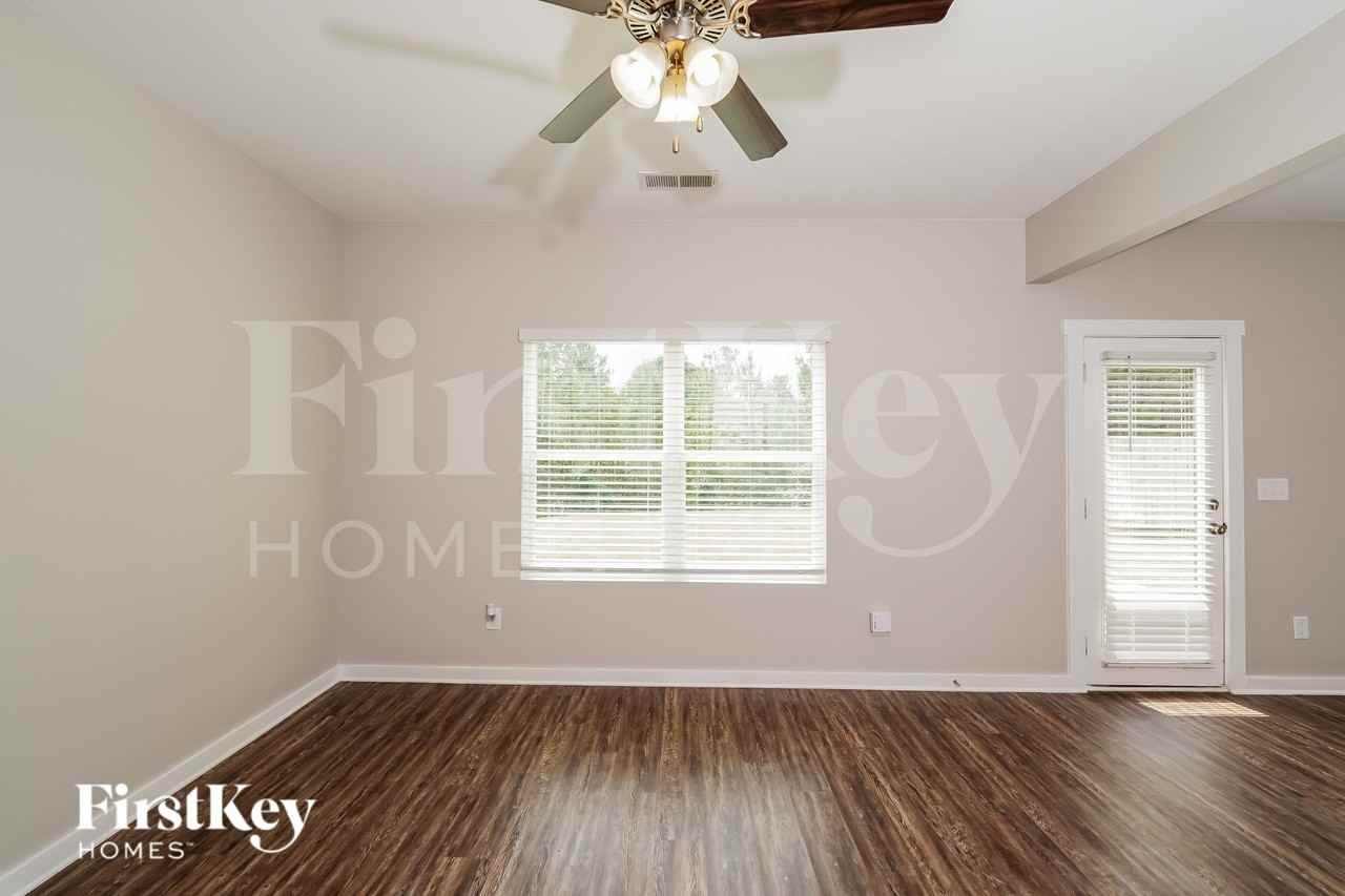 615 Briar Ridge Cir - Photo 2 of 15
