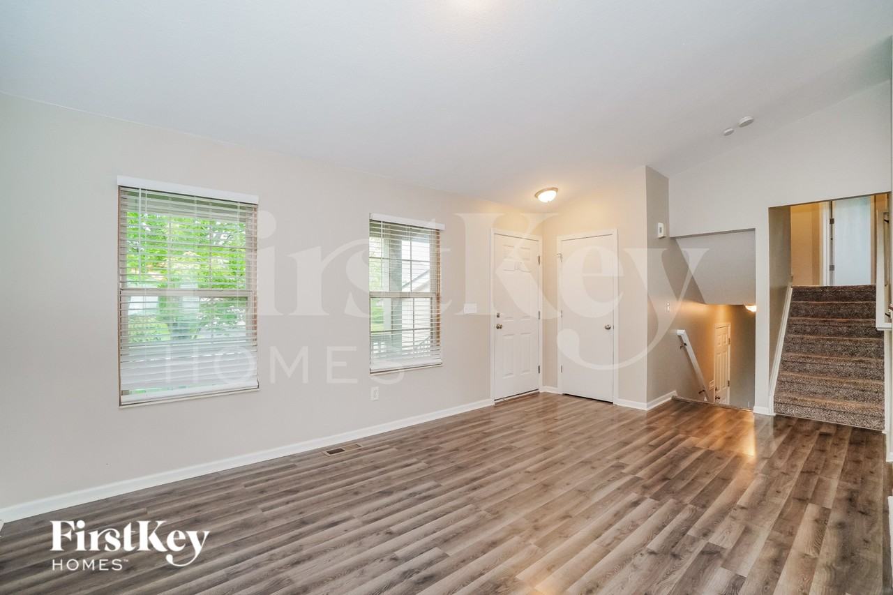 764 Sauter Ln - Photo 3 of 16