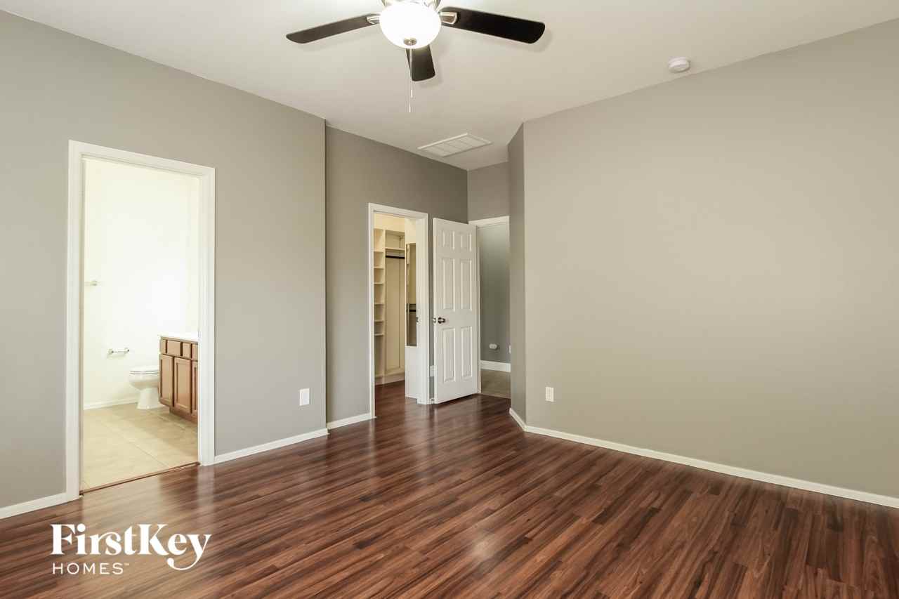 14642 W Gelding Dr - Photo 7 of 15