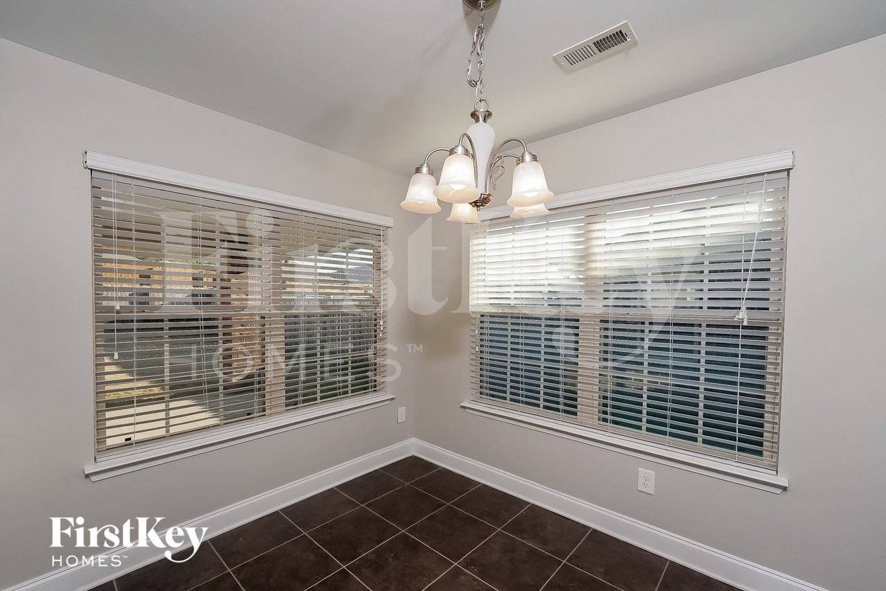 855 Clover Ave - Photo 3 of 15