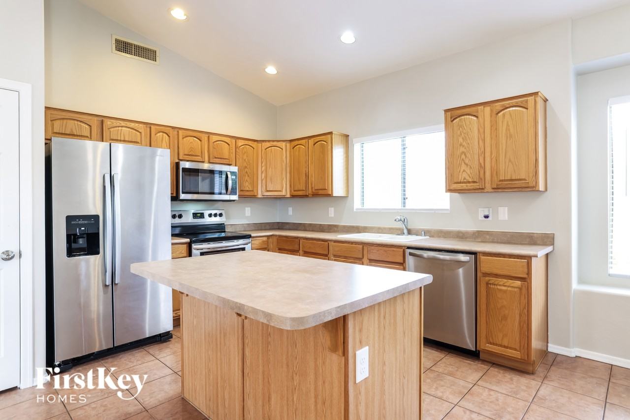 4248 W Diamond Butte Ct - Photo 7 of 15