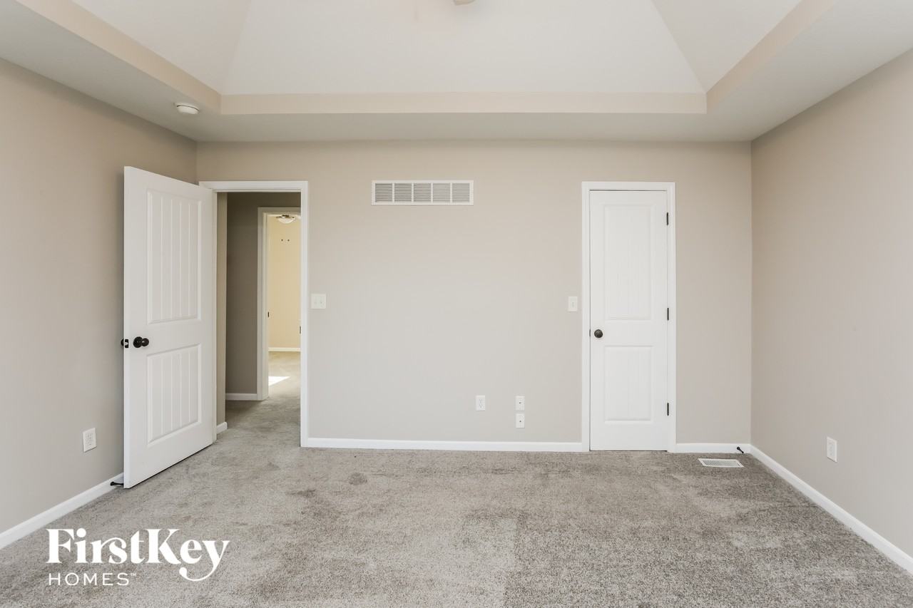 11724 N Farley Ave - Photo 7 of 15