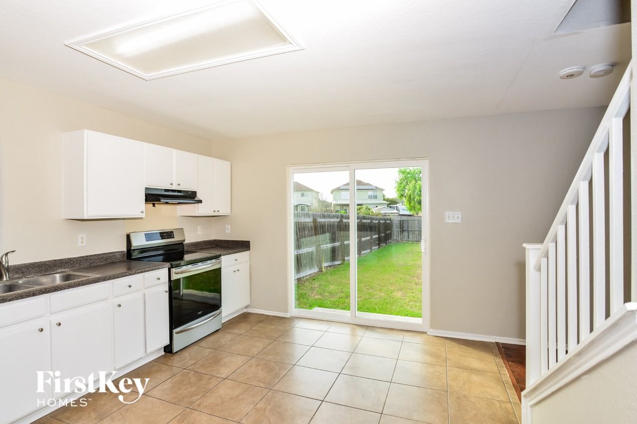 6515 Highland Grass - Photo 4 of 15