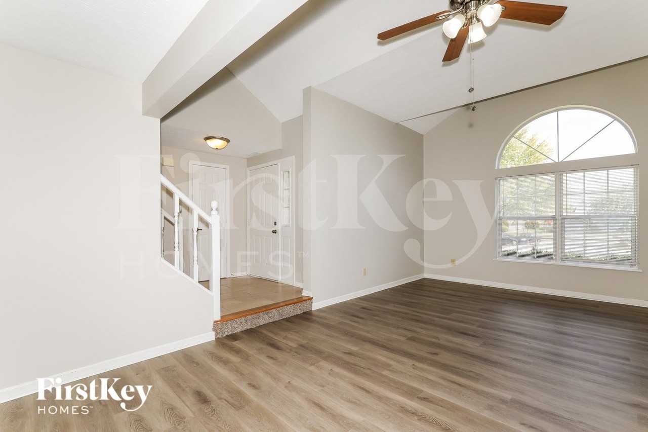 4405 Cardamon Ct - Photo 7 of 19