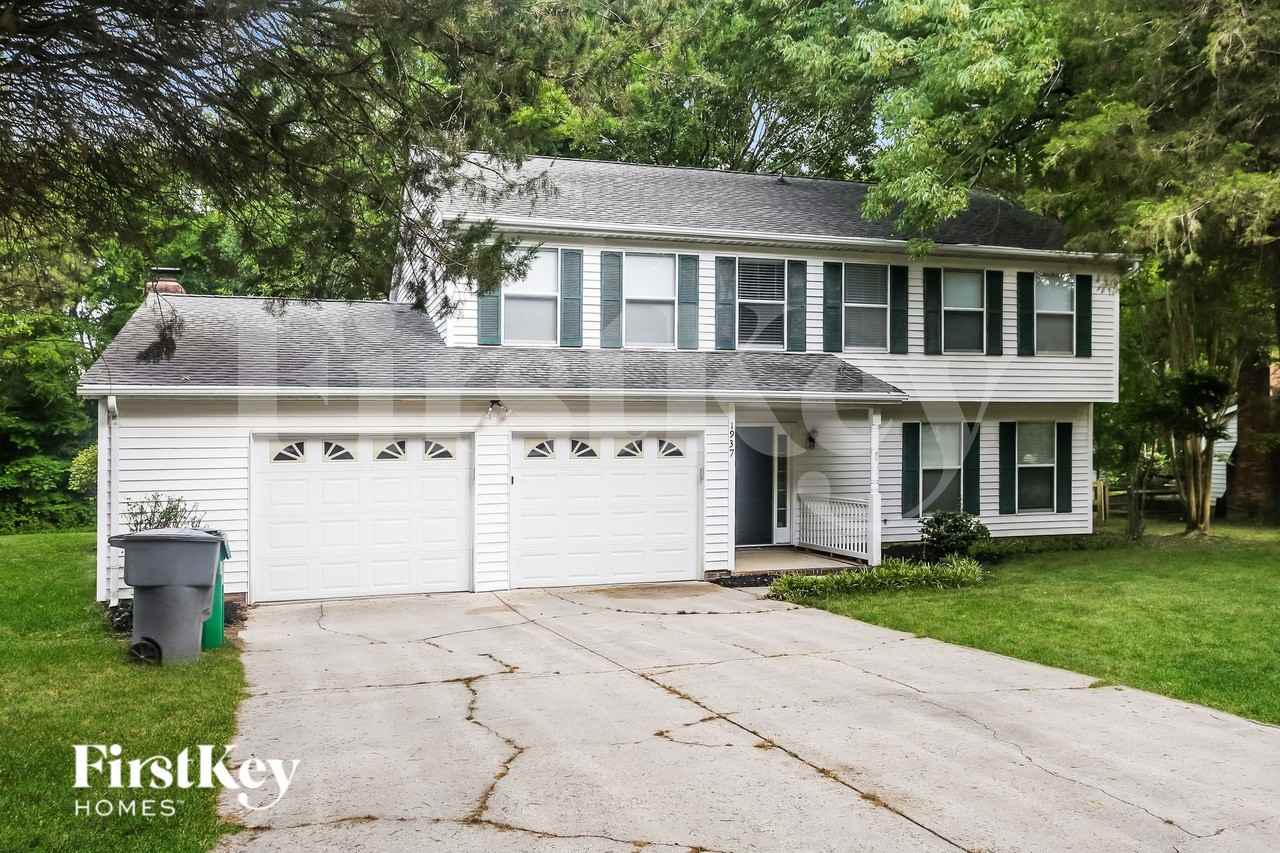 1937 Winsted Ct - Photo 2 of 14