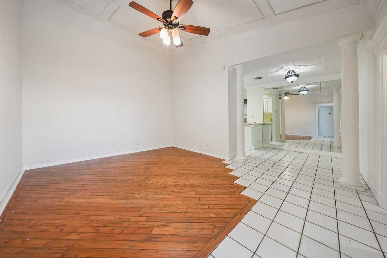3703 Waterview Cir - Photo 4 of 21