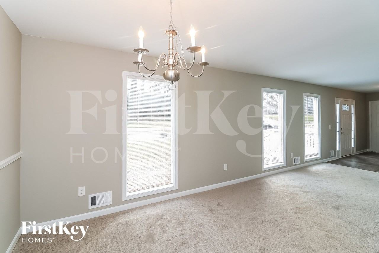 2412 Horseshoe Bend Rd Sw - Photo 3 of 15