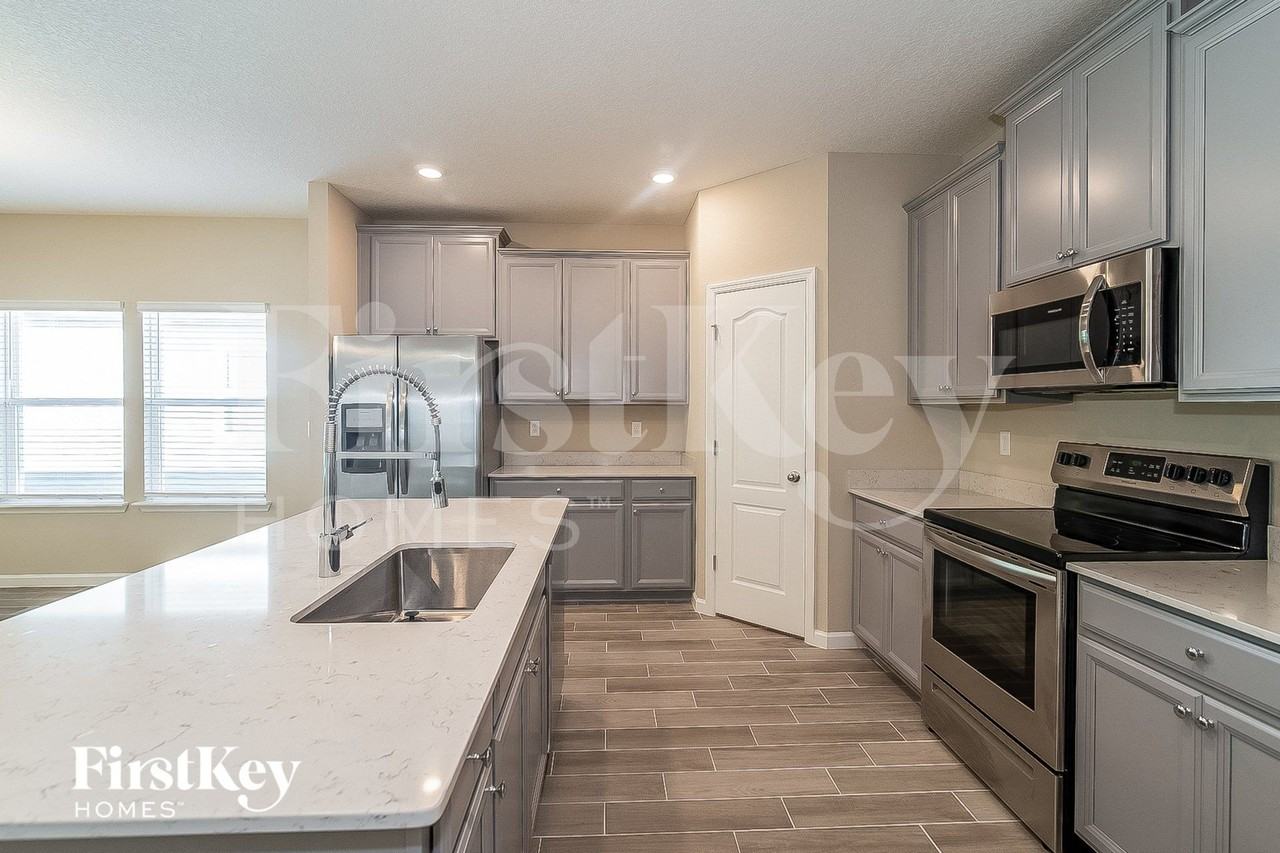 850 Spotted Fox Ridge Ave - Photo 5 of 15