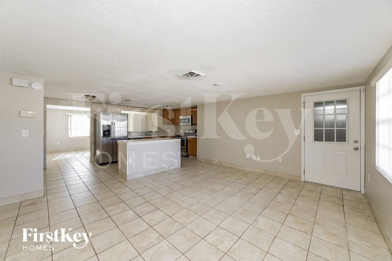 7530 Topay Ln - Photo 2 of 16