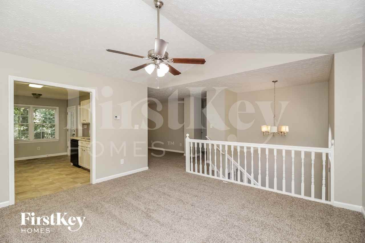 5160 Old Cartersville Rd - Photo 3 of 16