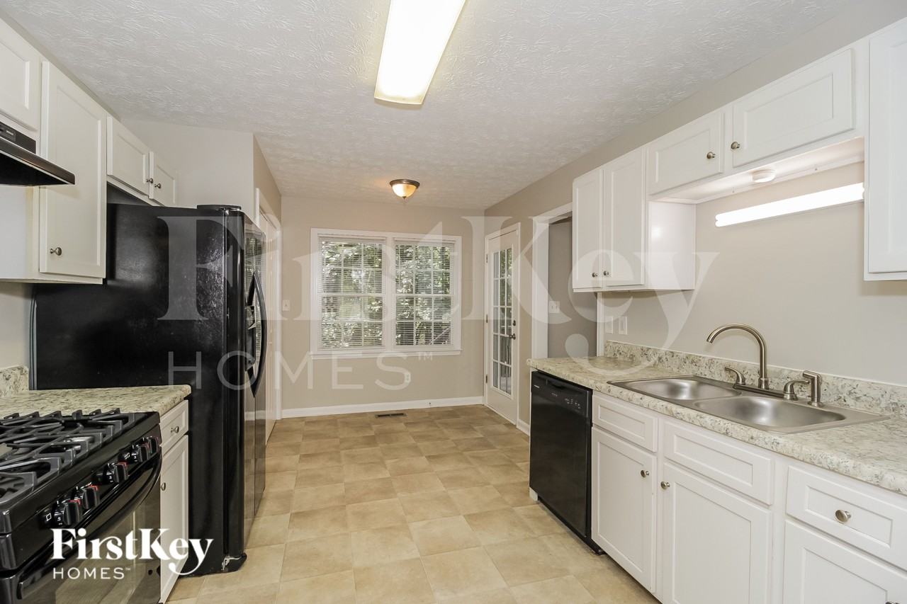 5160 Old Cartersville Rd - Photo 5 of 16
