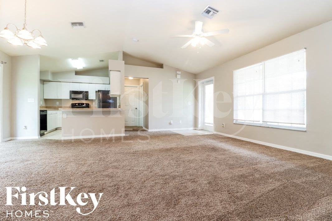 4617 4th St W - Photo 2 of 15