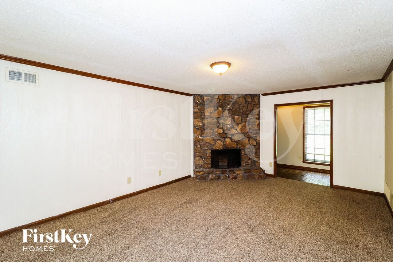 3577 Old Brownsville Rd - Photo 4 of 15