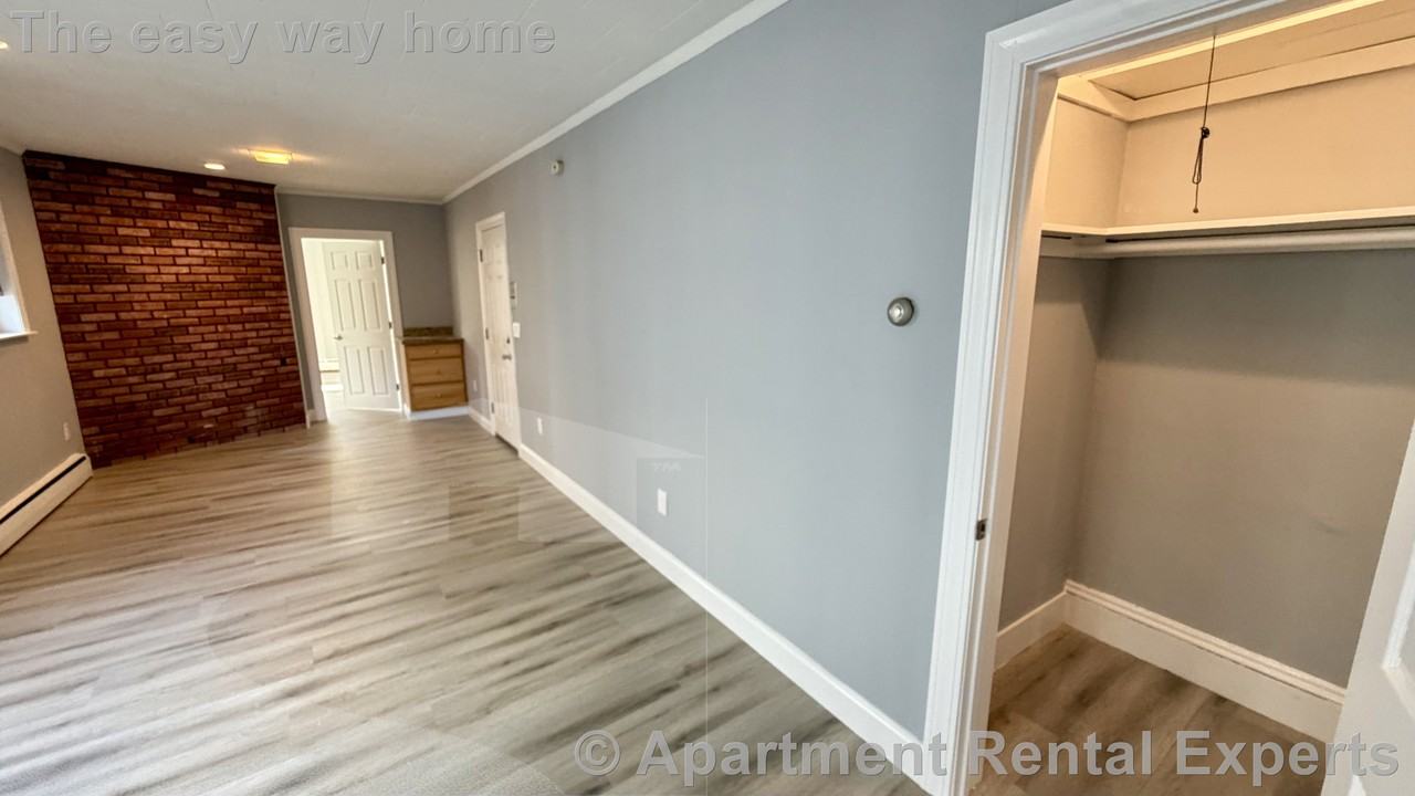 35 School St #4 - Photo 6 of 13