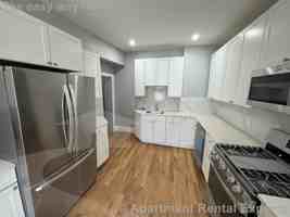 featured image of 13 Spring St #3