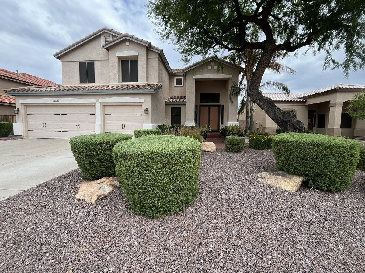 8934 W Salter Dr - Photo 3 of 32