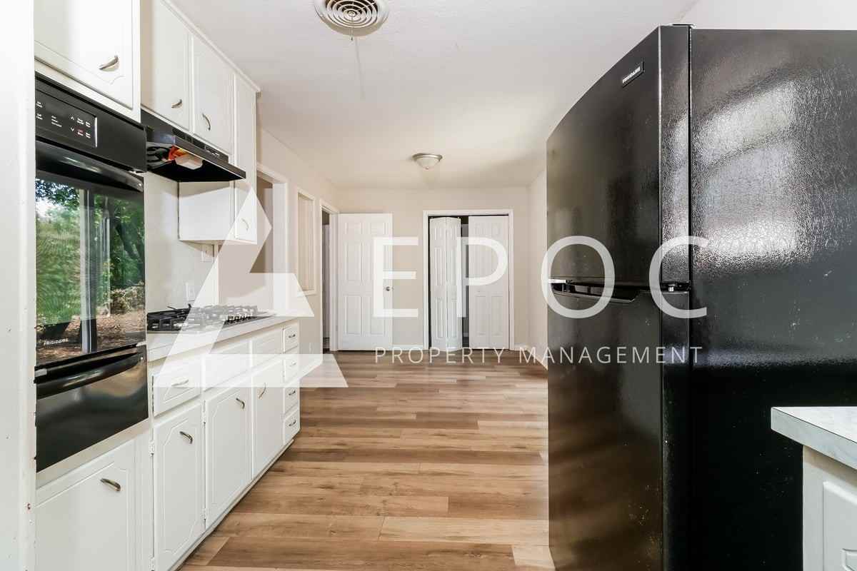 1713 Greenwood Ave - Photo 2 of 15