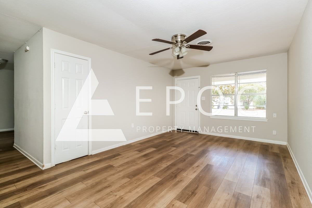 1713 Greenwood Ave - Photo 6 of 15