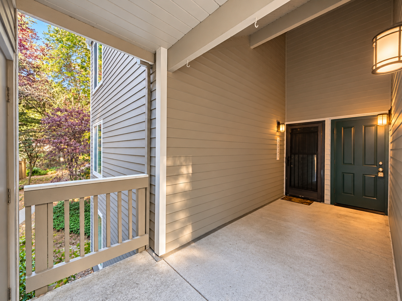 4643 Lakeview Blvd - Photo 2 of 40