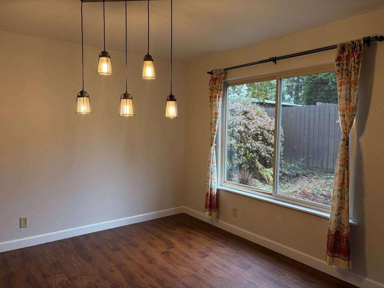 931 Hill St #20 - Photo 6 of 22