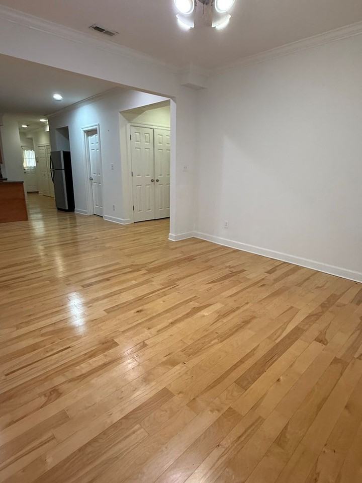 4372 W Pine Blvd - Photo 5 of 18