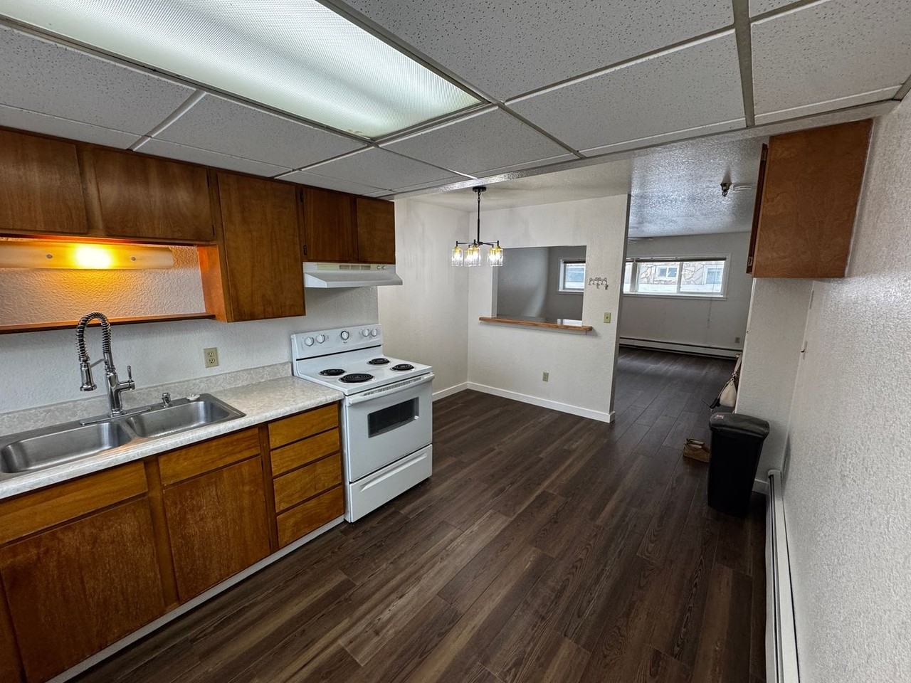 918 28th Ave - Photo 4 of 12