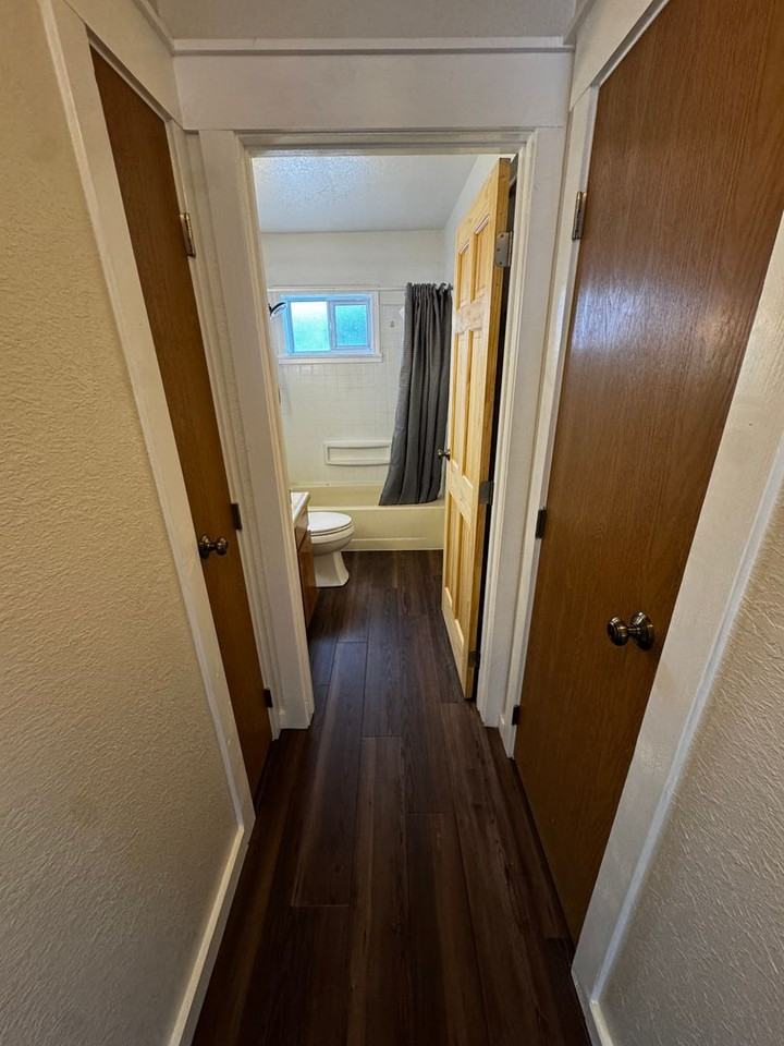 918 28th Ave - Photo 7 of 12
