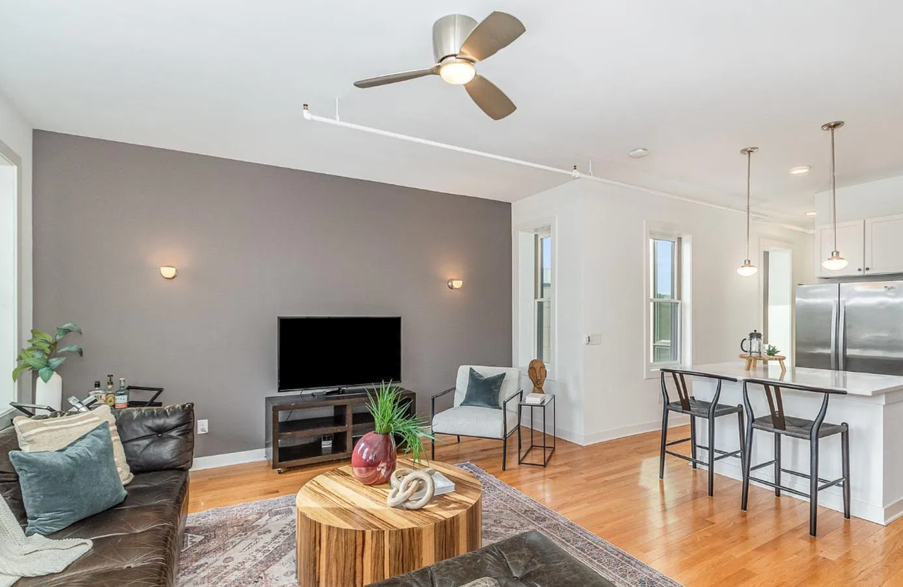 14 Mercer St #4 - Photo 4 of 16