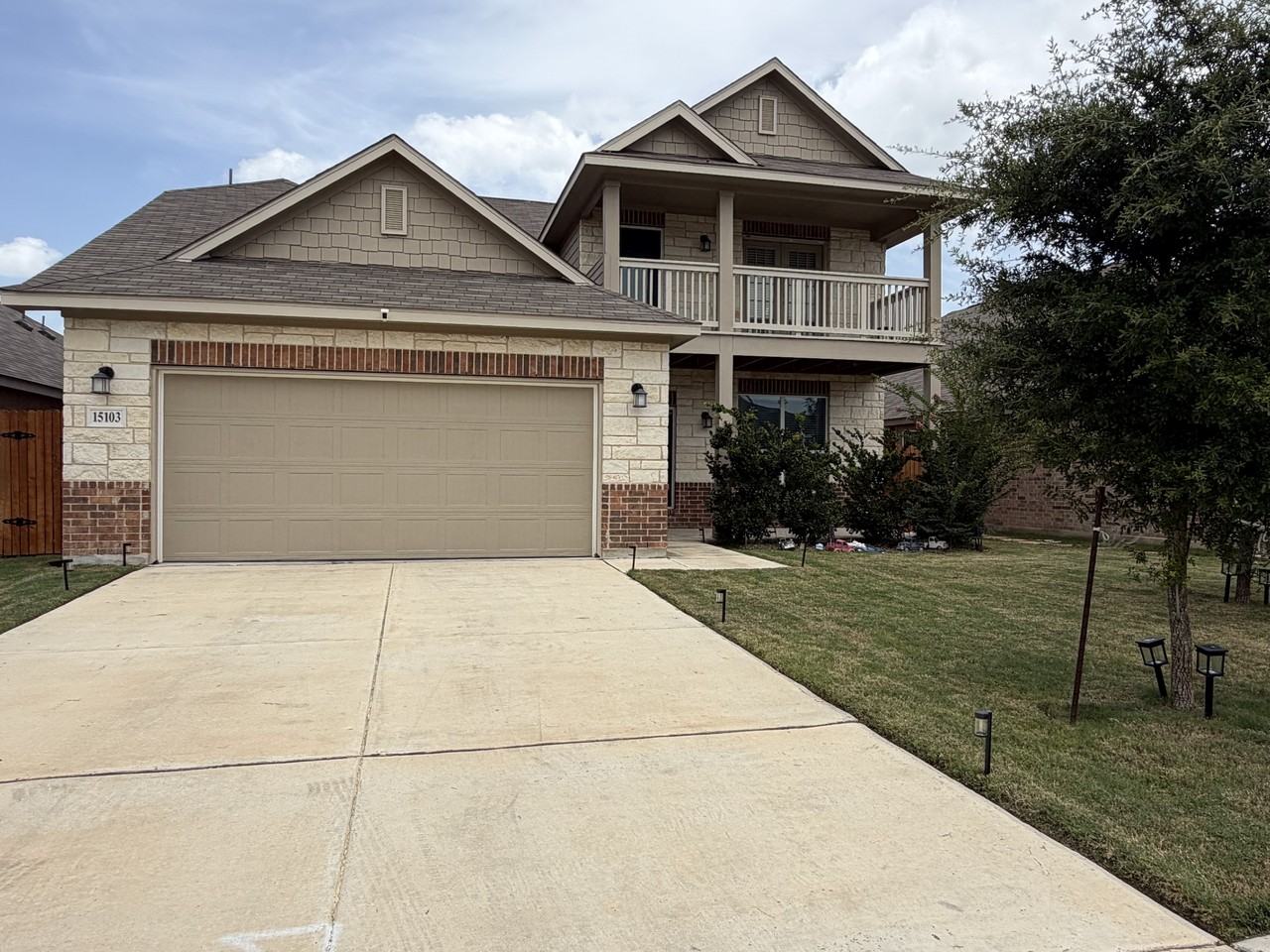15103 Nettleton Ml - Photo 2 of 36