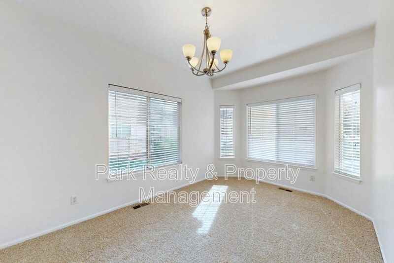 12217 E 2nd Ave - Photo 7 of 31