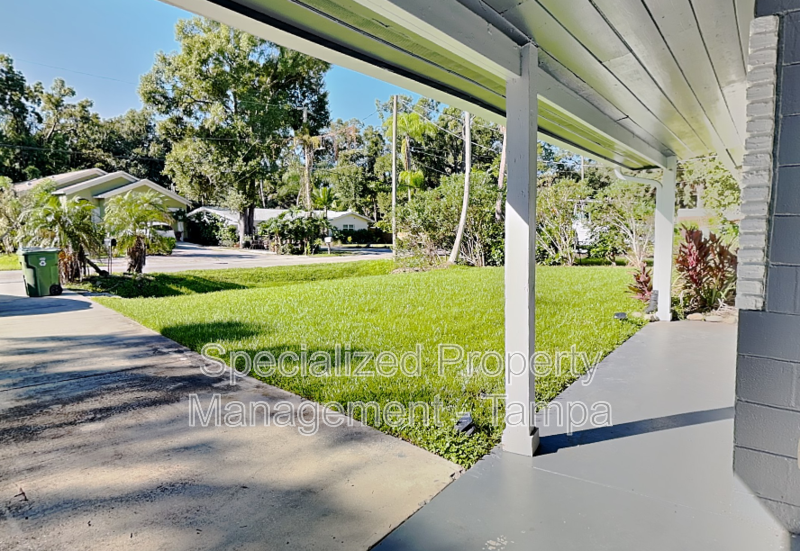 311 W Fern St - Photo 2 of 23