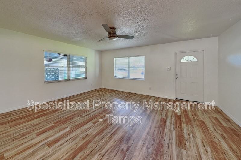 311 W Fern St - Photo 7 of 23