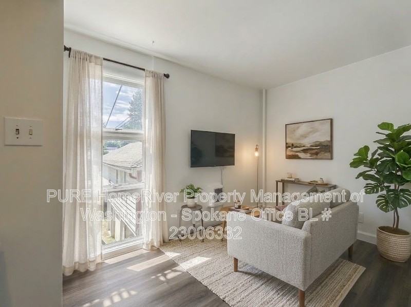 634 E 23rd Ave #D1 - Photo 2 of 19
