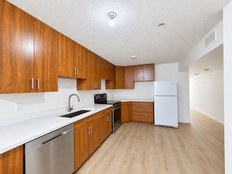 13436 115 St Nw #1-2-4-5 - Photo 2 of 15