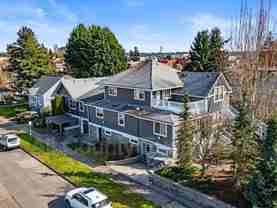 1015 9th St #A - Photo 1 of 1