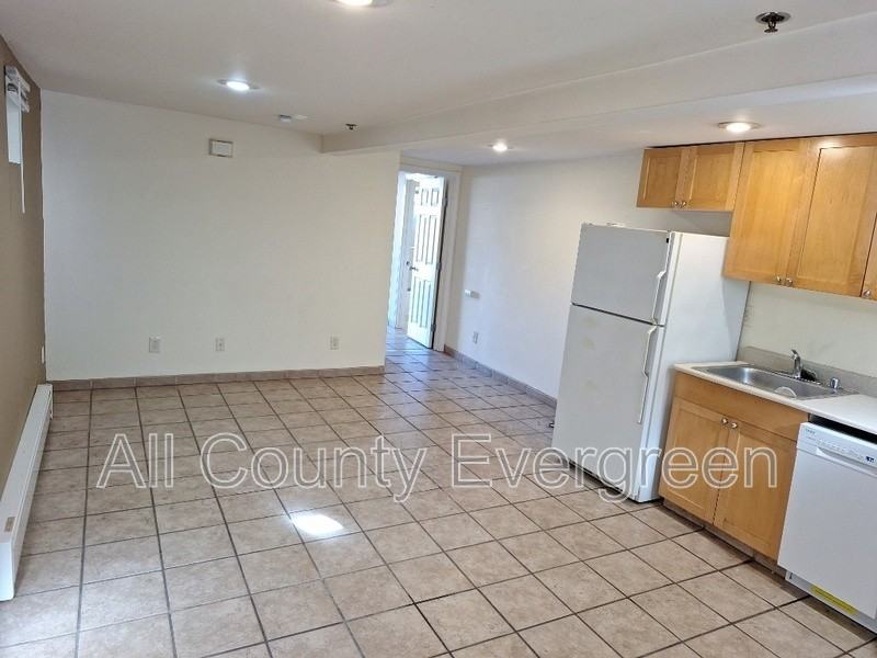 1015 9th St #A - Photo 2 of 5