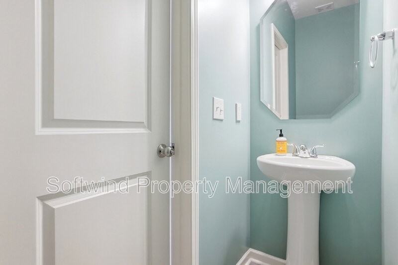 404 Babbling Brook Ln - Photo 7 of 16