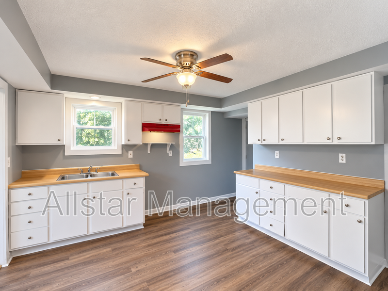 425 Fulton Rd Nw - Photo 4 of 11