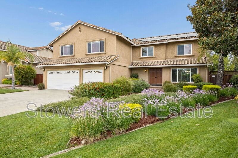 3144 Joanne Cir - Photo 3 of 50