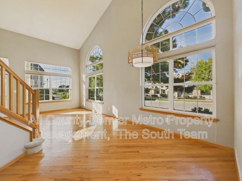 9995 E Hawaii Pl - Photo 5 of 44