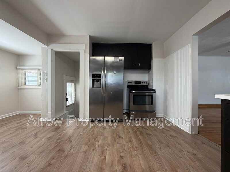 1459 Plum St #1 - Photo 2 of 38