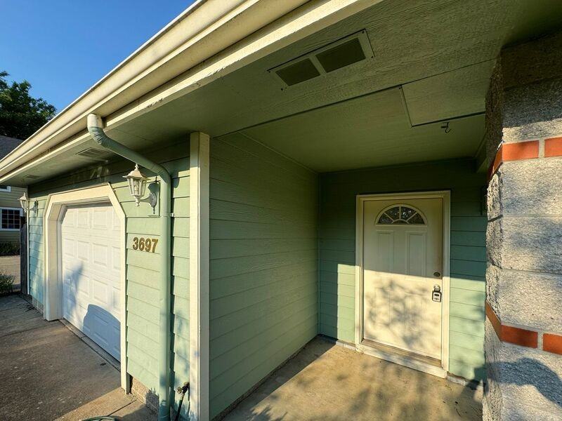 3697 Westleigh St - Photo 2 of 40