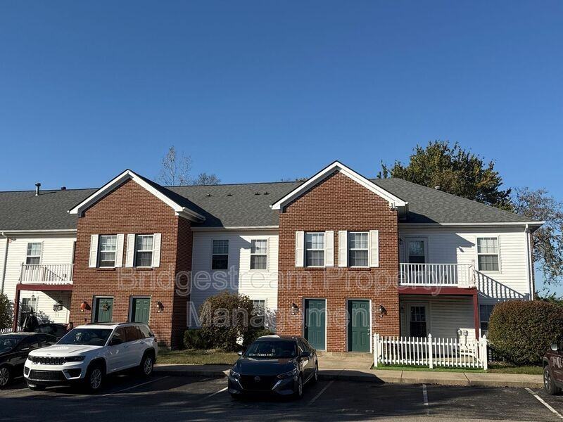 118 Colonial Cir