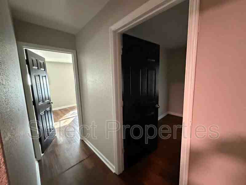701 Airport Rd #11 - Photo 4 of 11
