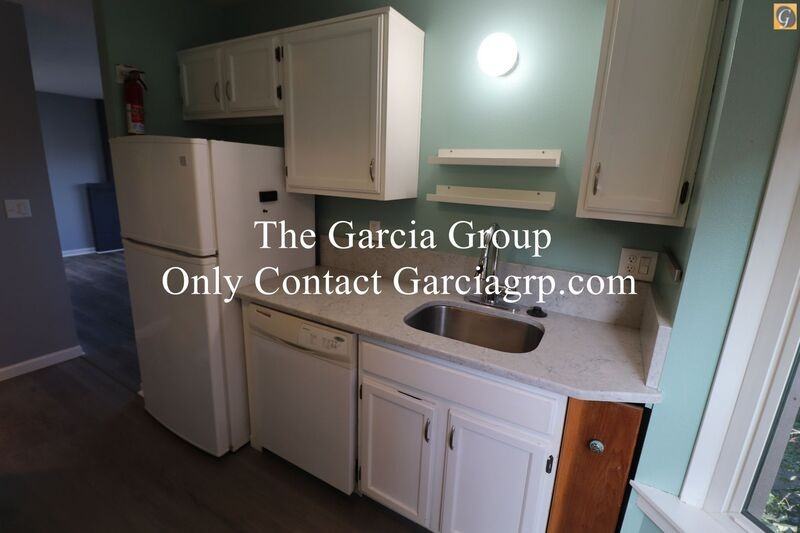 1443 Sw Montgomery St - Photo 3 of 35