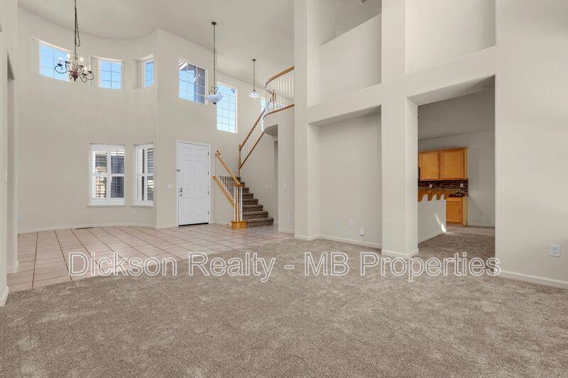 3197 Ten Mile Dr - Photo 5 of 50