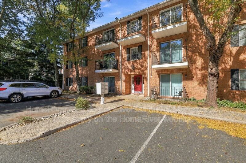42 John St #3B - Photo 3 of 32